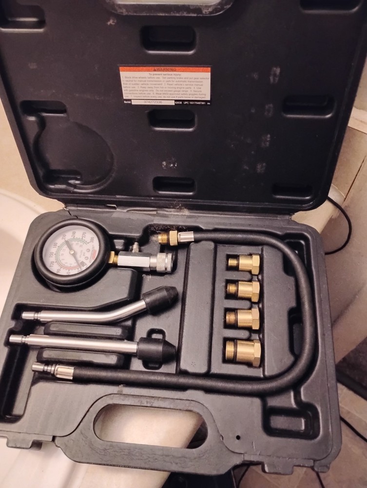 Pittsburgh -Like NEW-compression test kit- black case