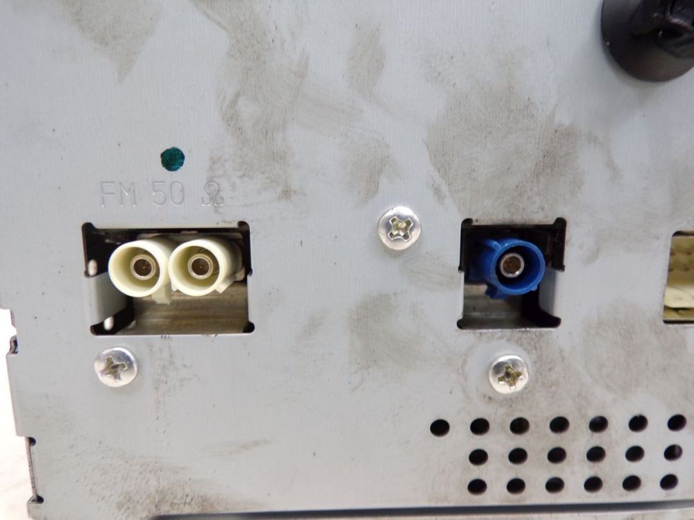 Radio/Cd-Changer (Code Not Available) Fits for Mercedes-Benz