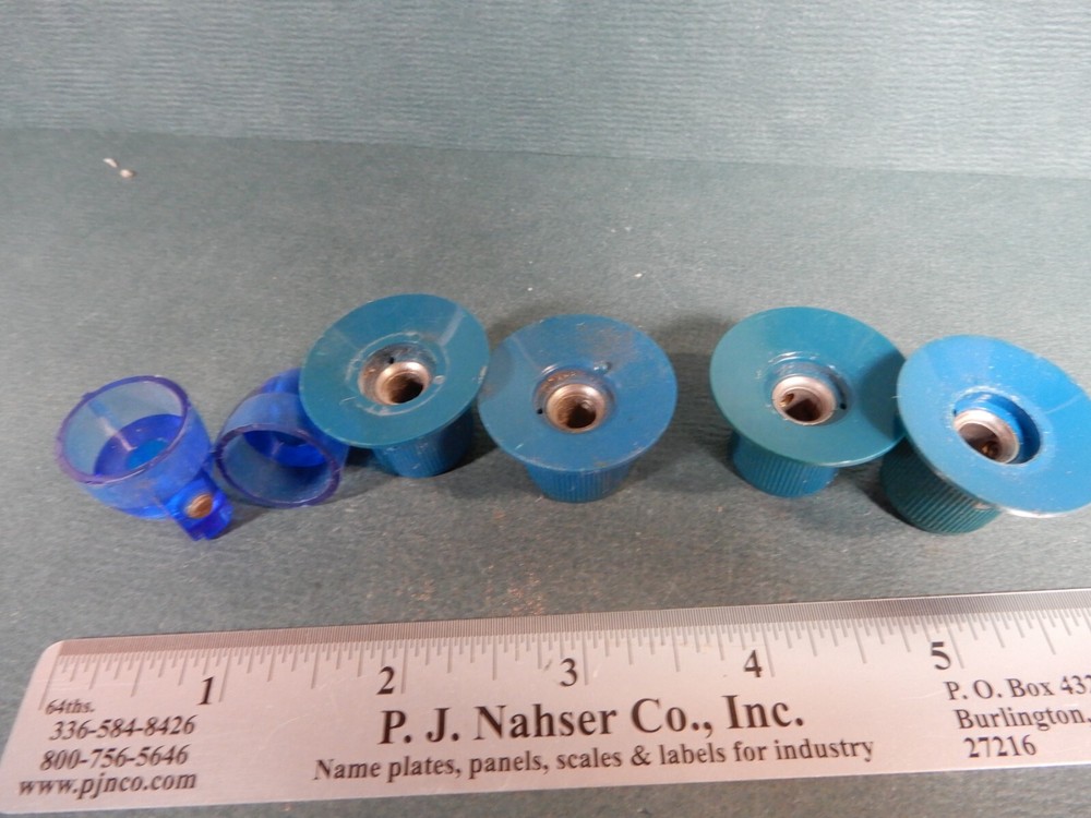 Vintage Blue Chicken Head Knobs (2) Plus Four Blue Skirted Pointer Knobs Unusual