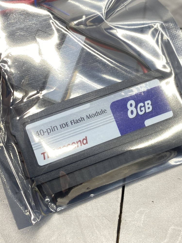 Transcend 8GB 40-pin IDE Flash Module + 4-pin Connector - New