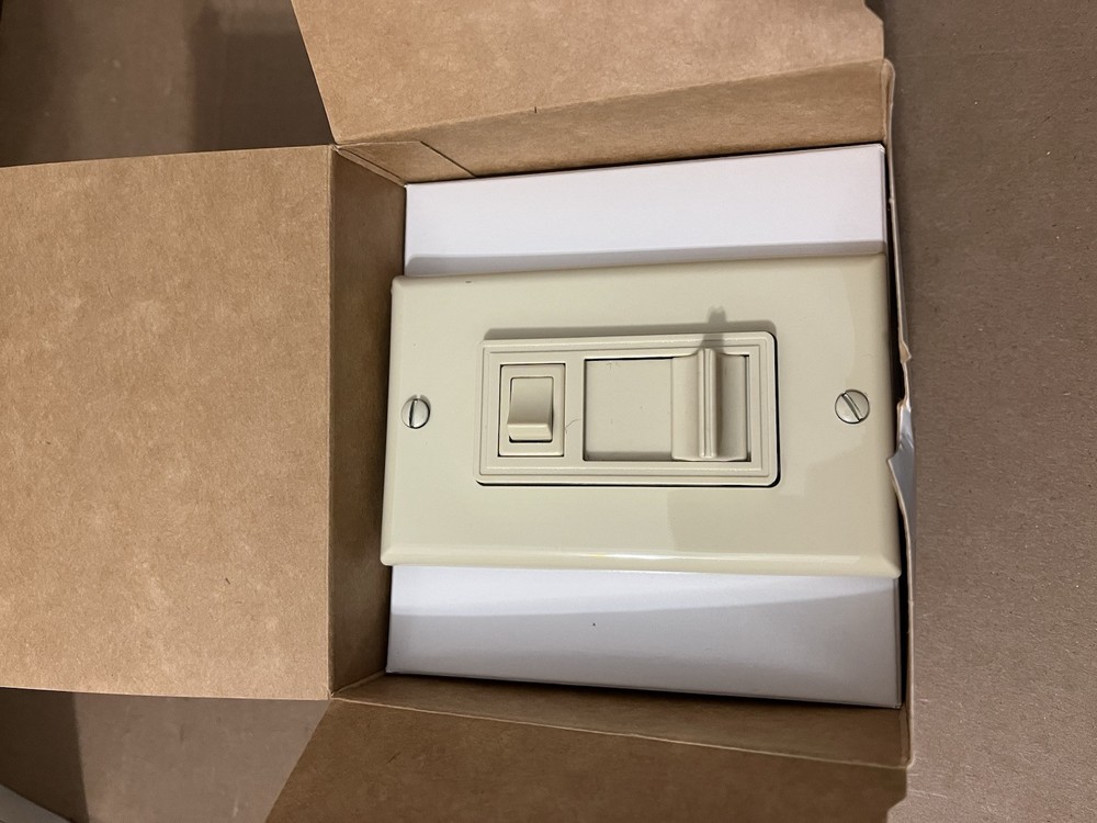 Hunt Dimming Switch Model PS-600 Ivory