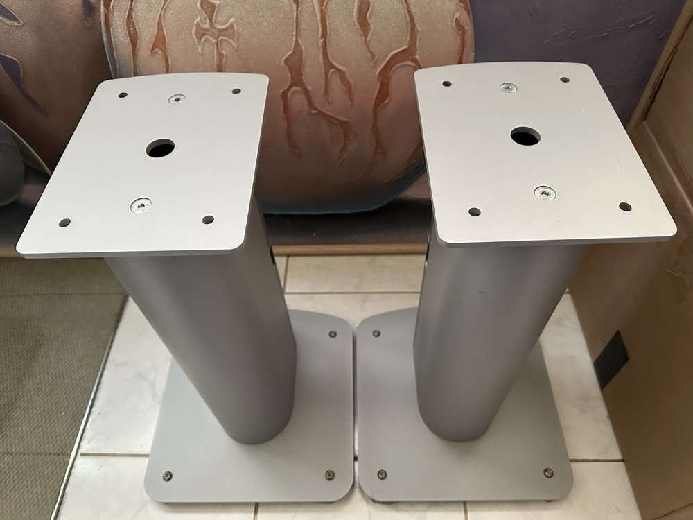 Meridian DSP3100 20" Speaker Stands Silver ( Pair )