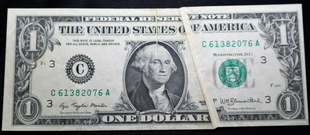 1977 $1 doble gutter folding error PRINTING note!!! GREAT CIRCULATED CONDITION