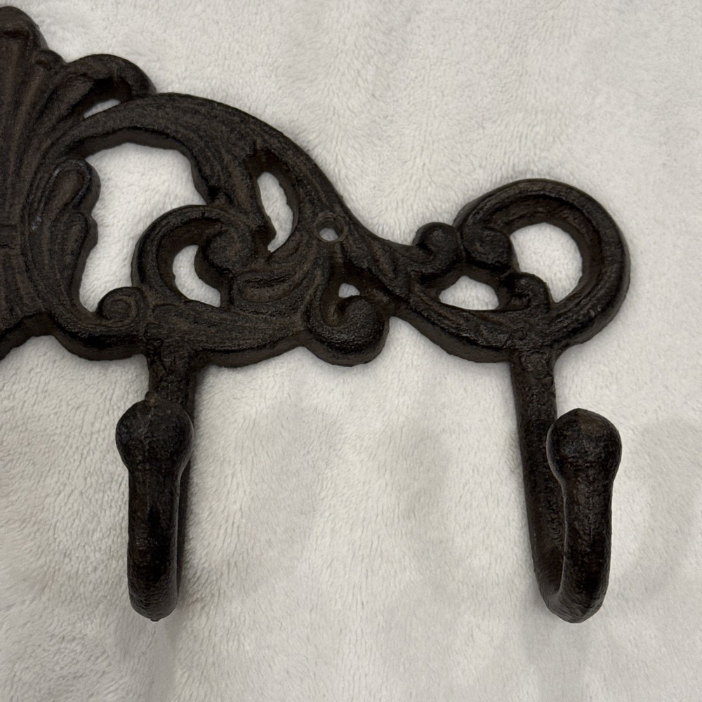 Vintage Cast Iron 4-Hook WallMount Hooks W/ Wheat Sheath & Scroll Design 12X6”