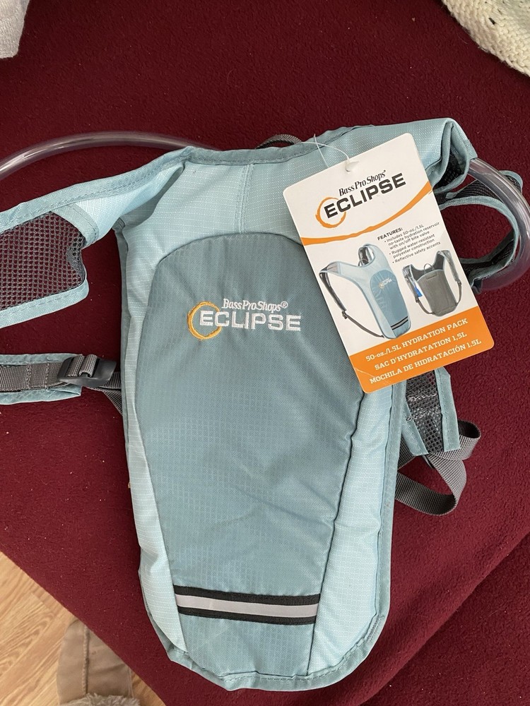 Bass Pro Shops Eclipse Hydration Pack 1.5L/50-Oz