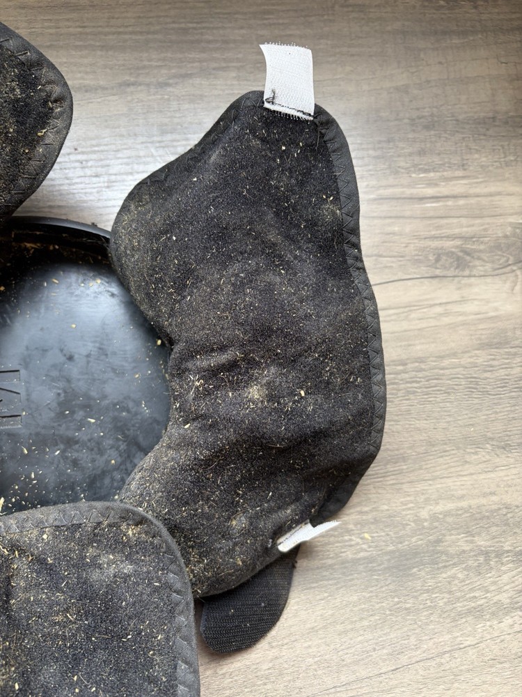 Ice Horse Big Black Boot -Medium