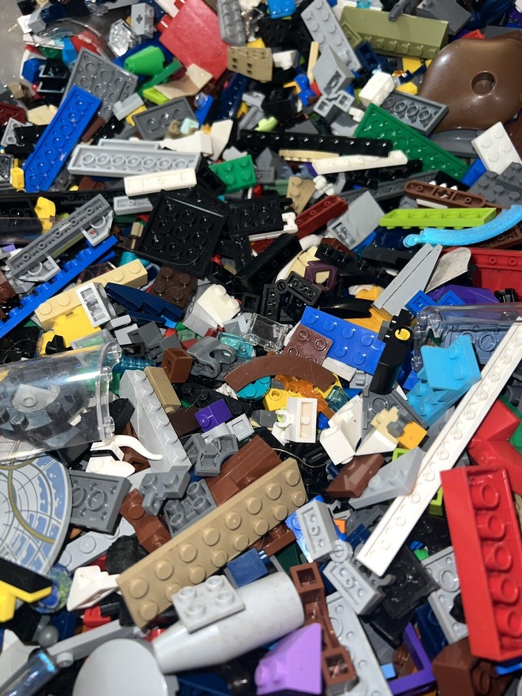 200 Pcs LEGO Bulk Lot Assorted Bag Pieces Bricks Pins Studs Wheels Basic Technic
