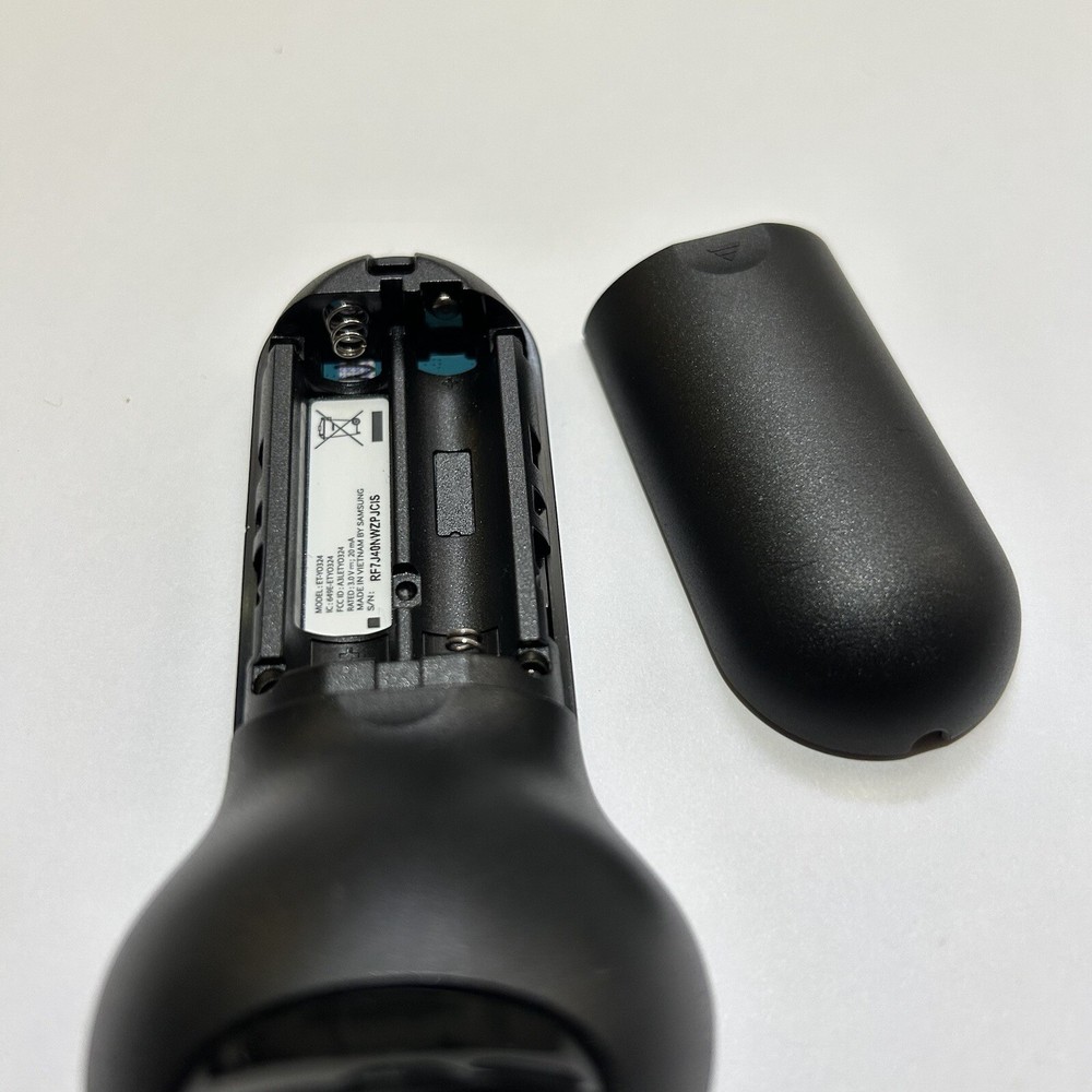 Samsung Gear VR Virtual Reality Bluetooth Controller Model ET-Y0324