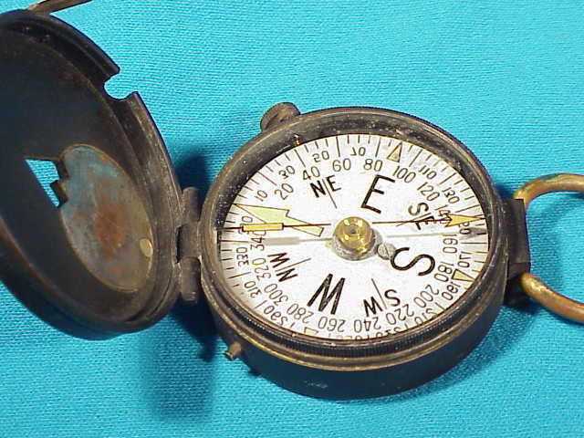 W.W. I MIRROR COMPASS Marked U.S. ENGINEER - Made in Switzerland - Plan LTD.