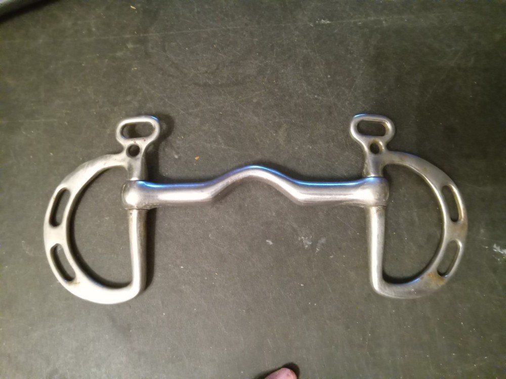 Used kimberwick ported mouth bit 4 3/4 in