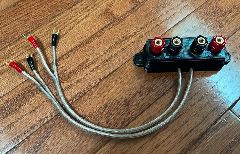 Speaker Connection Adaptor (Spade to 5-way)