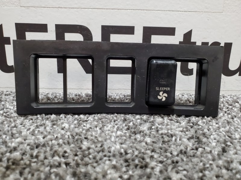 Volvo SWITCH PANEL Dash Panel 3175616 - FREE SHIPPING