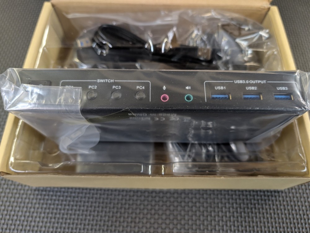 4 Output HDMI Audio Video Processor TV Matrix Controller Splitter 4x2