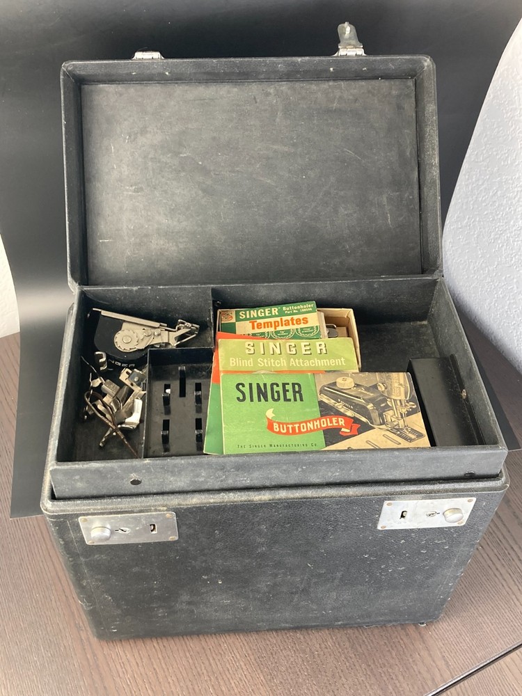 1950 Singer Featherweight 221 Sewing Machine / Case Accessories Attachments