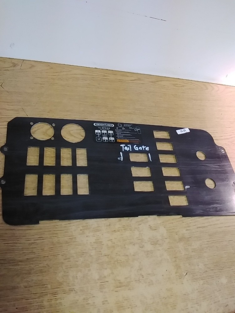 Freightliner Dash Gauge Panel X65996