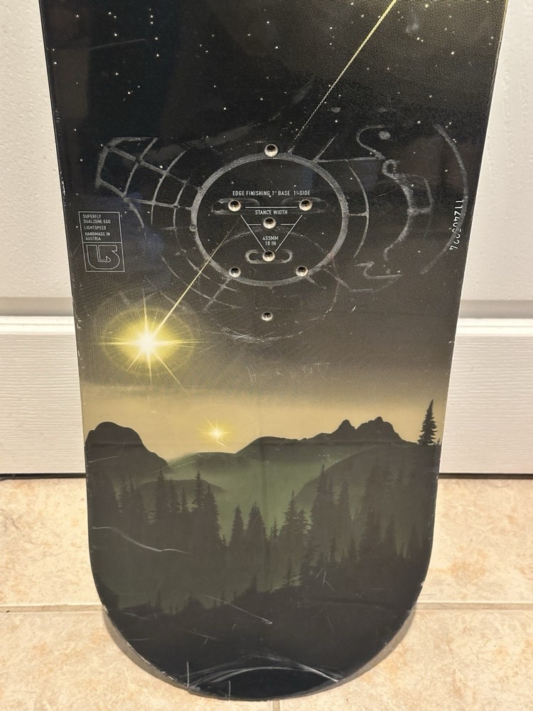 BURTON CLASH SNOWBOARD SIZE 153 CM