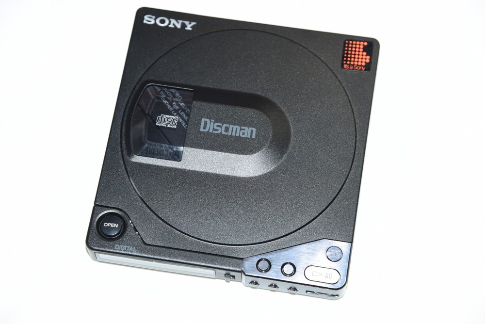 Sony D-15 Discman CD Player Working