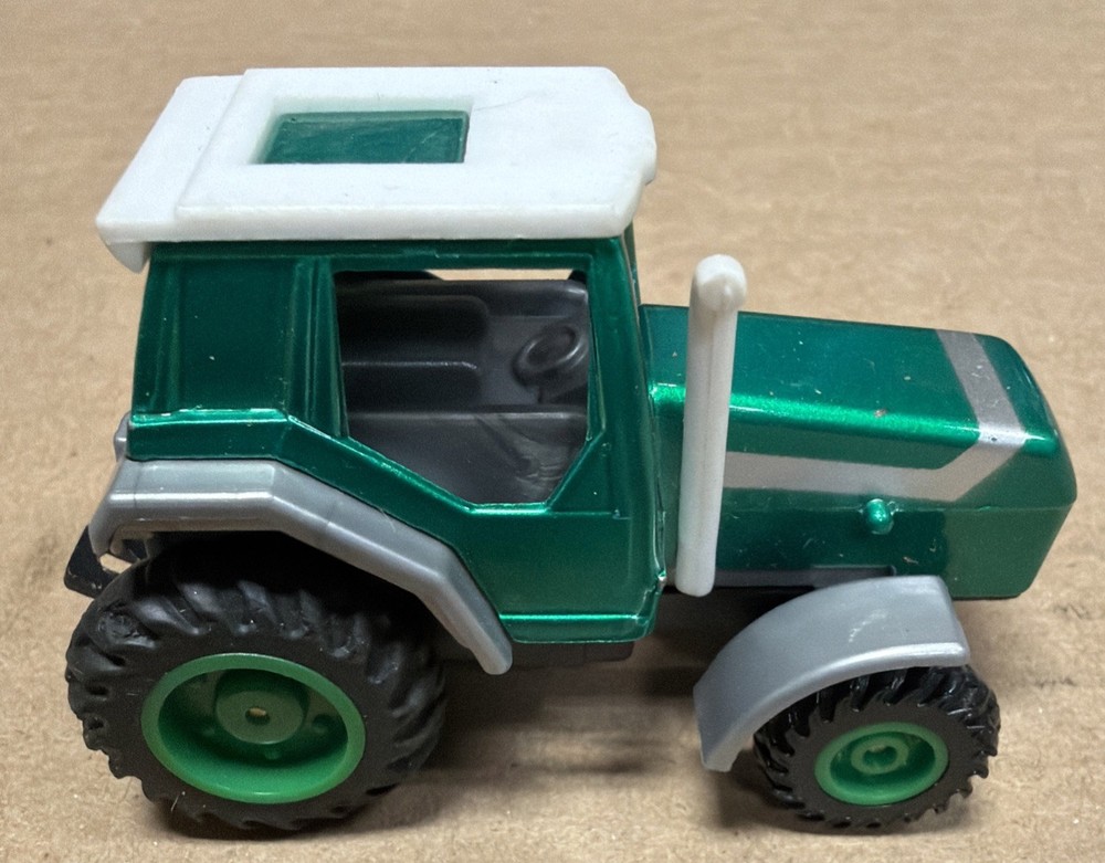 Green Farm Tractor High Speed