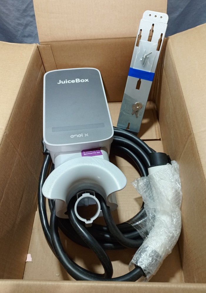 Juice Box Enel X 32 AMP