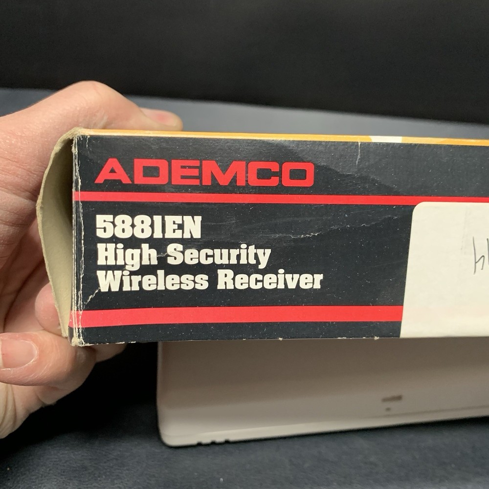 Amemco 588IENM High Security Wireless Receiver & Manual, Hardware.
