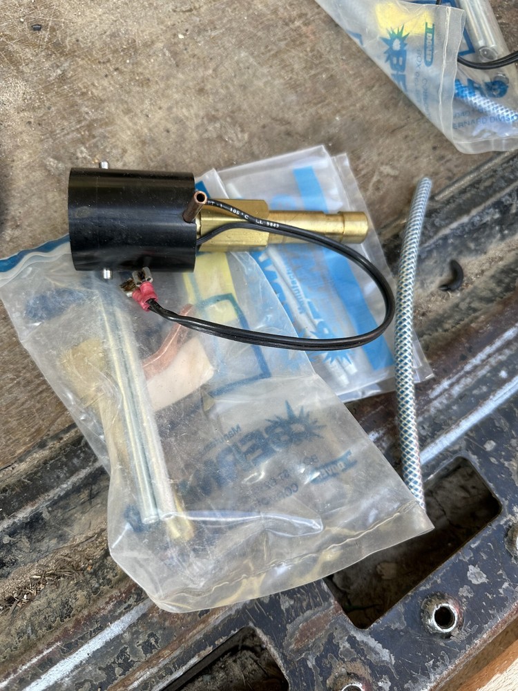 Bernard E-Z FEED QUICK DISCONNECT FEEDER END