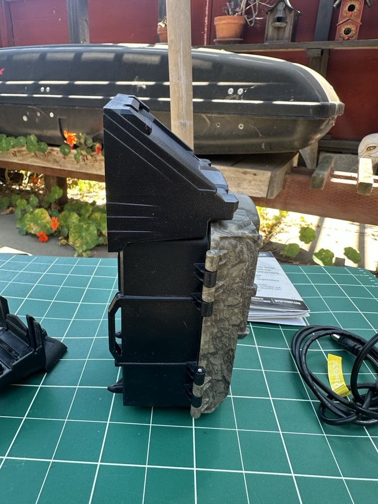 SPYPOINT Solar Trail Camera