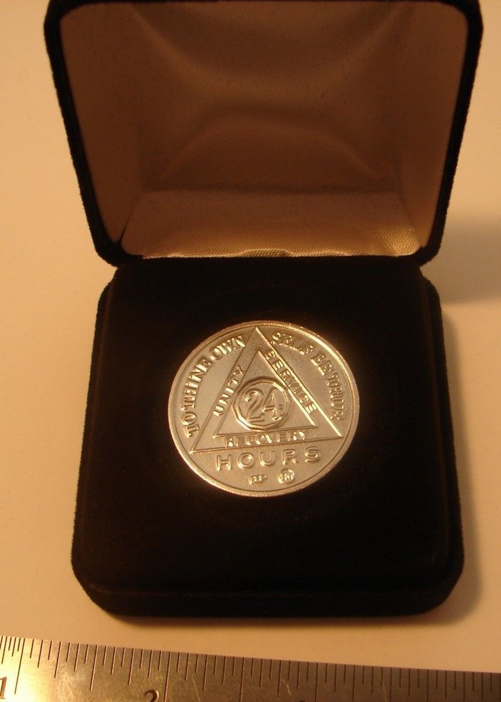 Alcoholics Anonymous AA Black Medallion Capsule Box  token Chip NA Sobriety