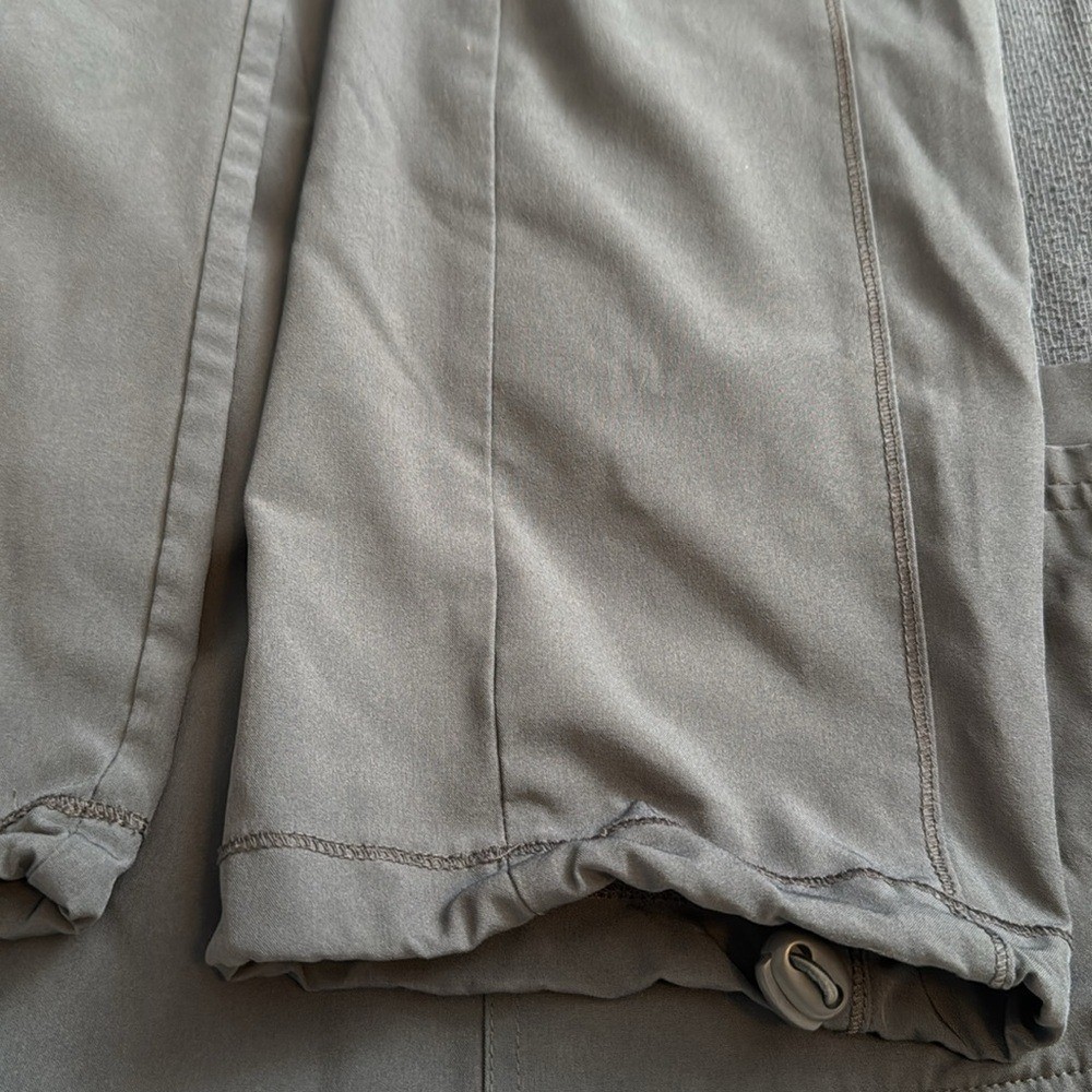 Beverly Hills Uniforms Gray Scrub Set Size Medium