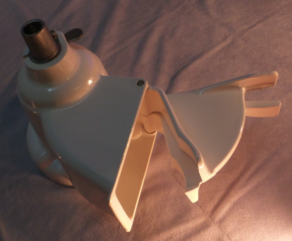 KitchenAid Rotor Slicer/Shredder Attachment, model RVS-A (READ DESCRIPTION)