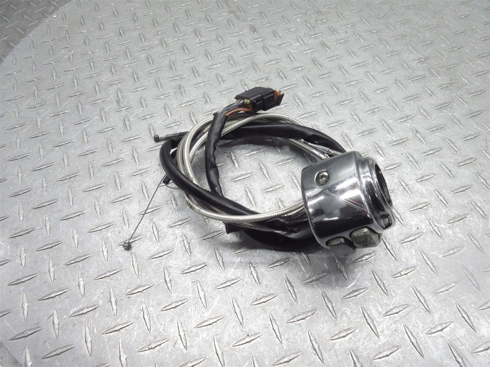 2000 00 01 Harley Davidson FLHTC Electra Glide Classic Right Handlebar Switch