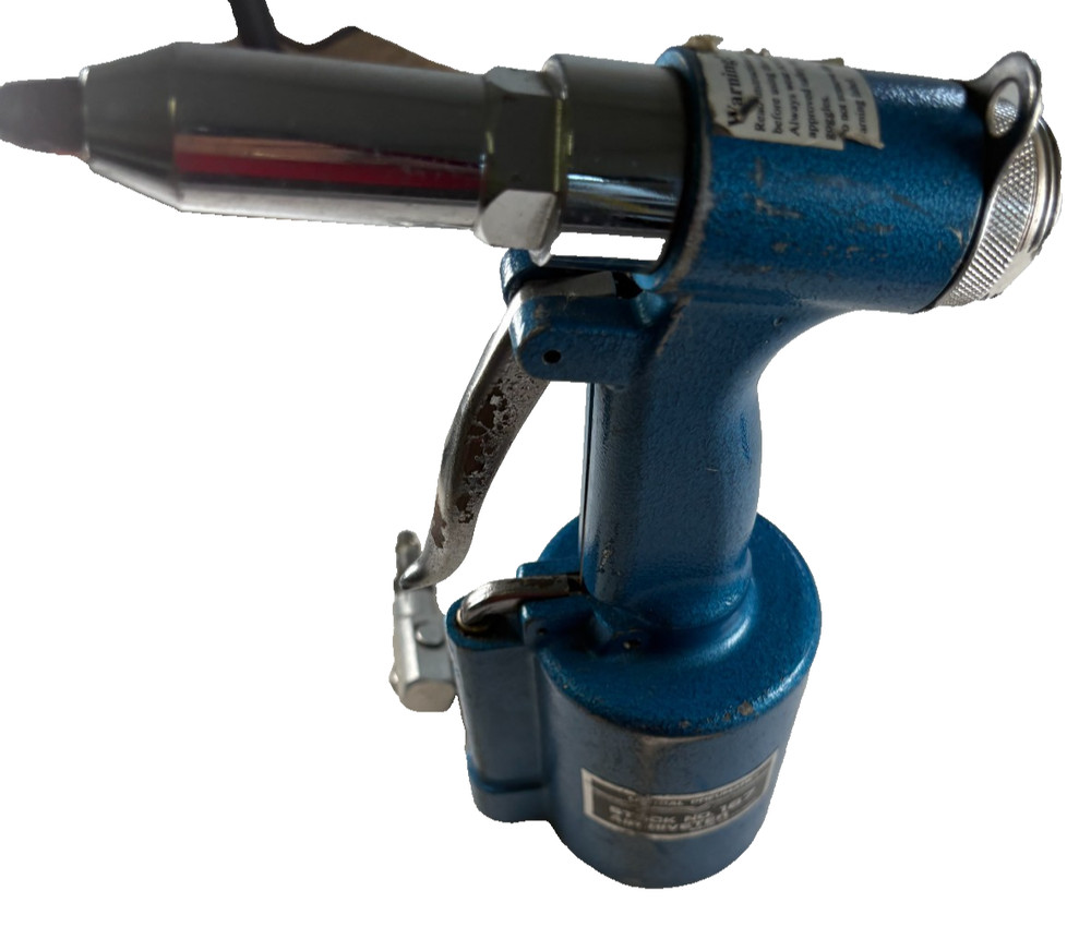 Central Pneumatic Tools Rivet Gun #167