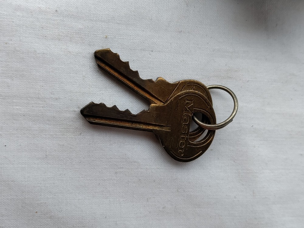 Vintage Master Lock Co. Trigger Locks-P250 "2 keys"