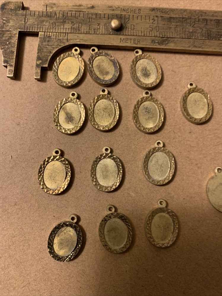 12 Vintage Brass 10x8 Charm Settings