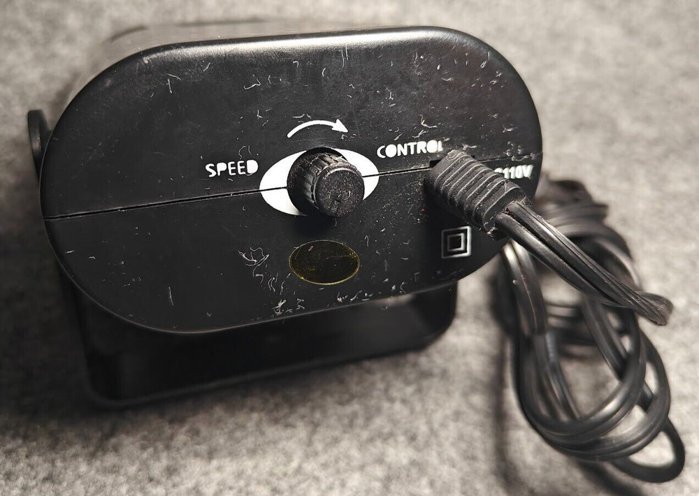 Compact Luma Strobe Light Model 1826 Black Plug-In Spotlight – Preowned