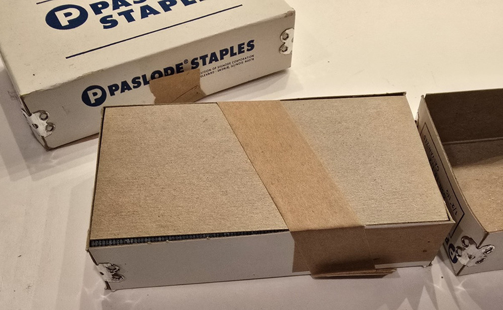 2 Boxes Paslode Staples GSN-18-1/2" Galvanized 5,000 Pc X 2 = 10,000 FREE SHIP