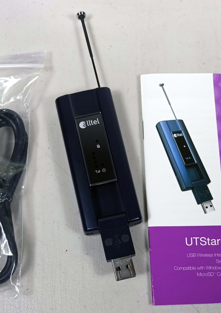 Alltel UTStarcom UM150 USB Wireless Modem Micro SD Card Reader Retractable Ant
