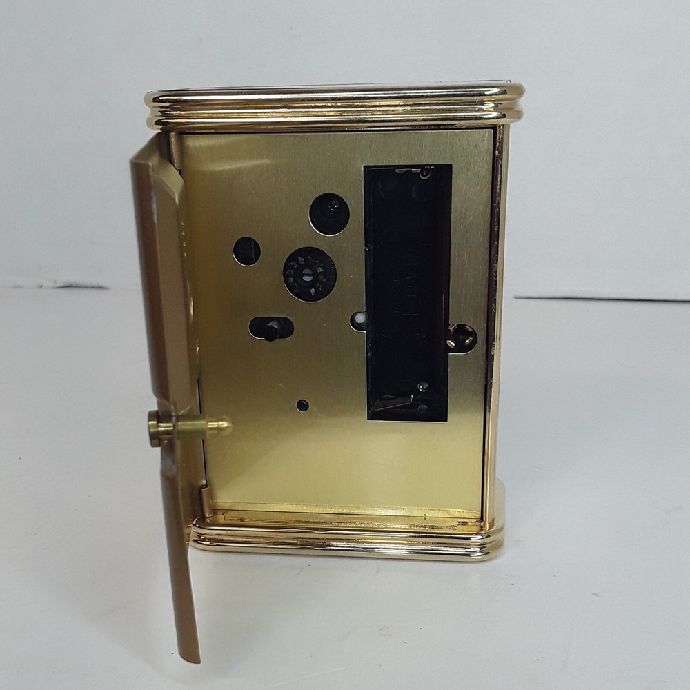 Linden small clock
