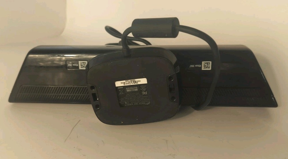 Microsoft Kinect Sensor for XBox 360