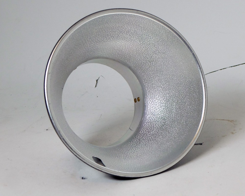 Bowens 7" diameter Standard Umbrella Reflector Studio Strobe Used