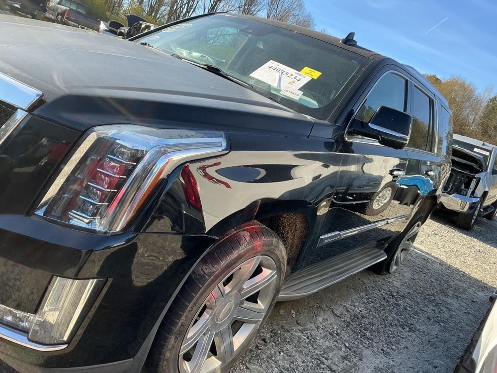 Fuse Box Engine Fits 15-20 ESCALADE 4999551