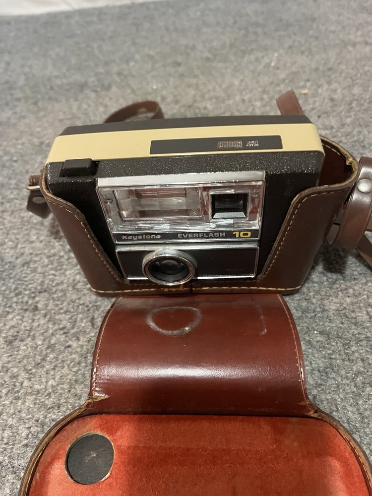 Vintage Keystone Everflash 10 Camera With Case Untested