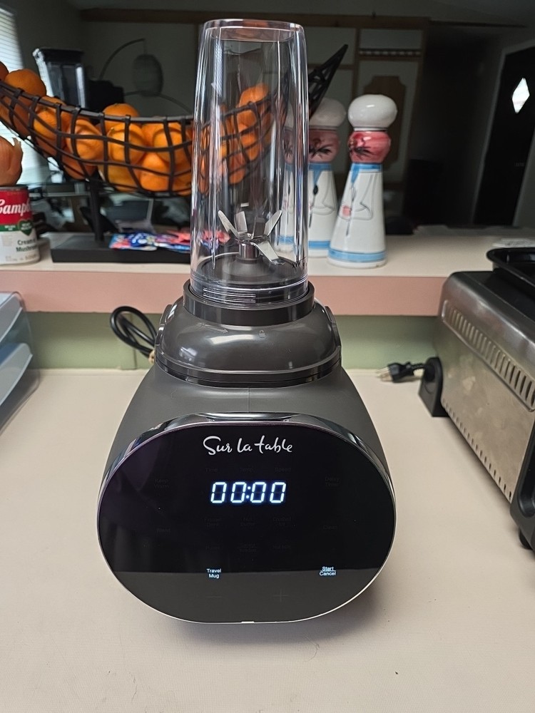 Sur La Table Flex Blend  Hot/Cold Electric Blender  Read Description.