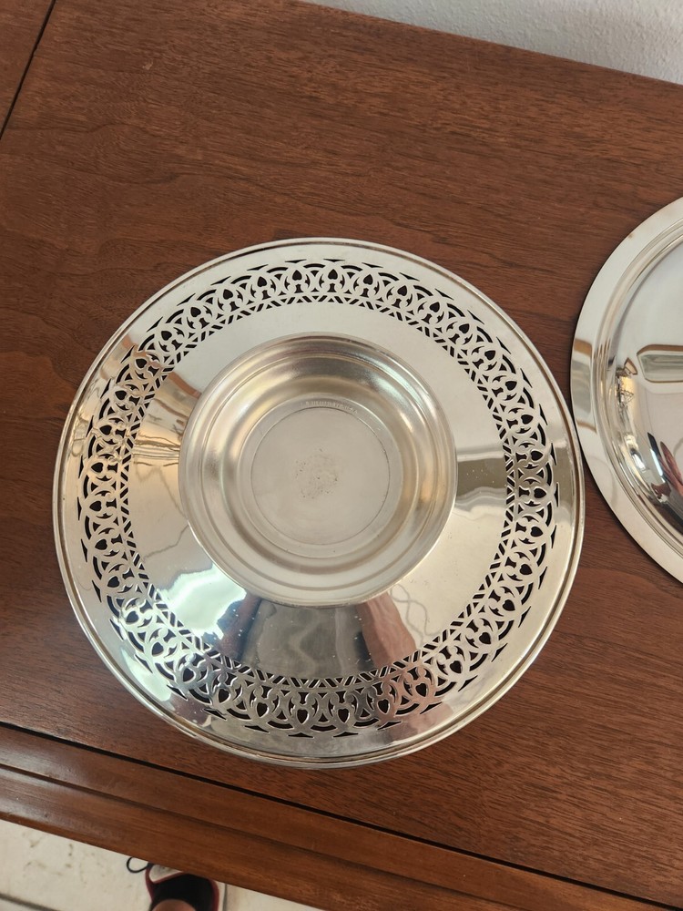 Sheffield Silver Footed Plate With Lid (SB12)