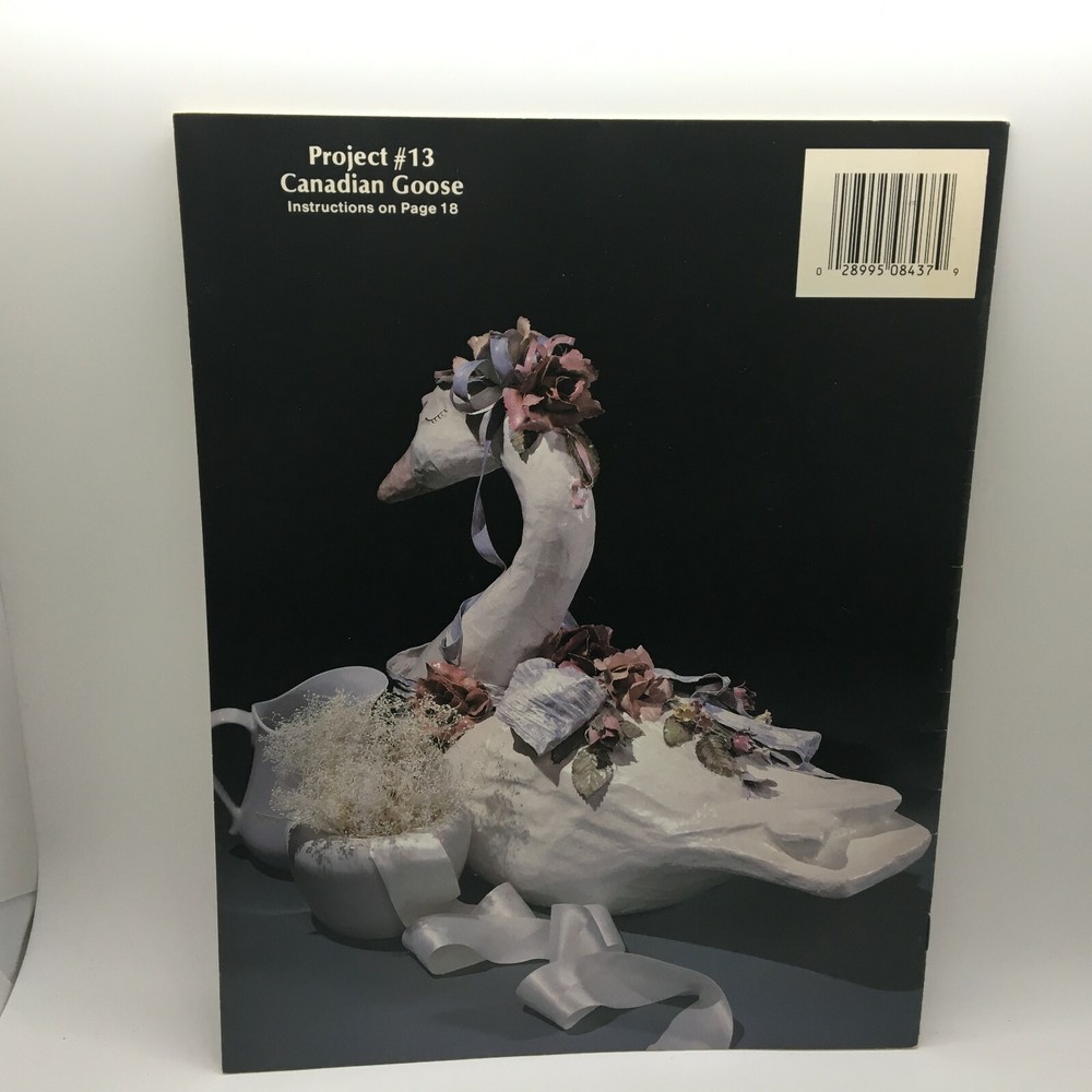 Petal Porcelain, a Beginner's Guide Introducing a New Technique 21 Projects J