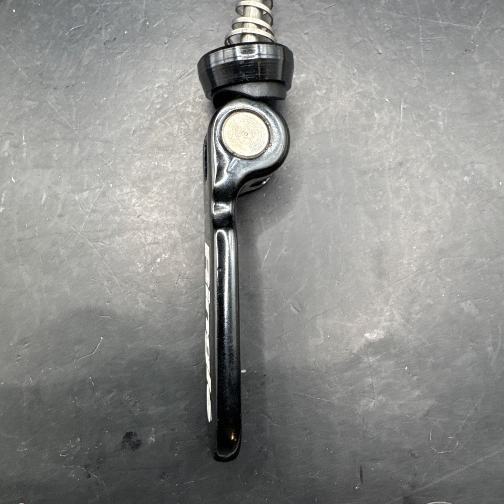 Ringlé Twister Quick Release Skewer – 100mm front
