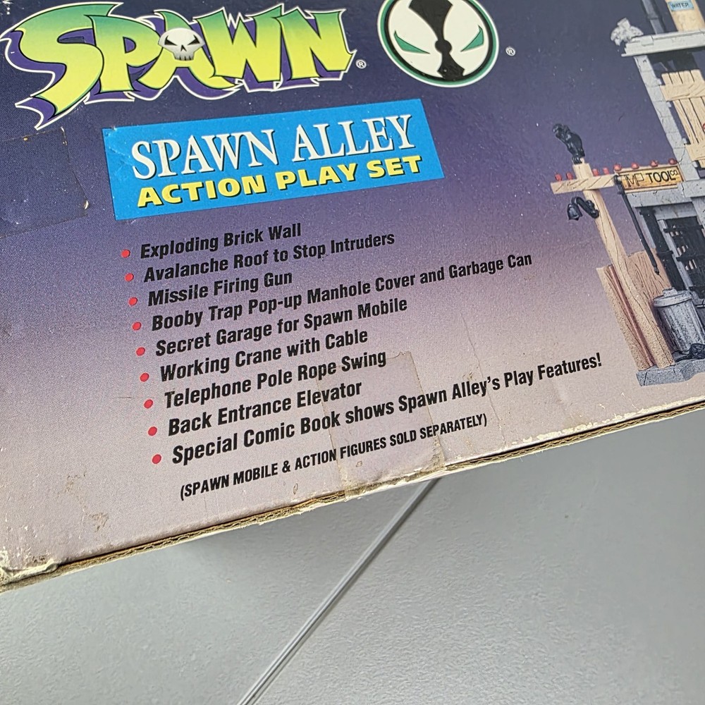 SPAWN ALLEY PLAYSET OPEN BAD BOX