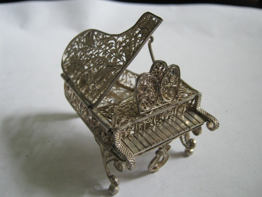 Solid Sterling Silver Hinged Top GRAND PIANO 1 1/2" Long, 19 grams