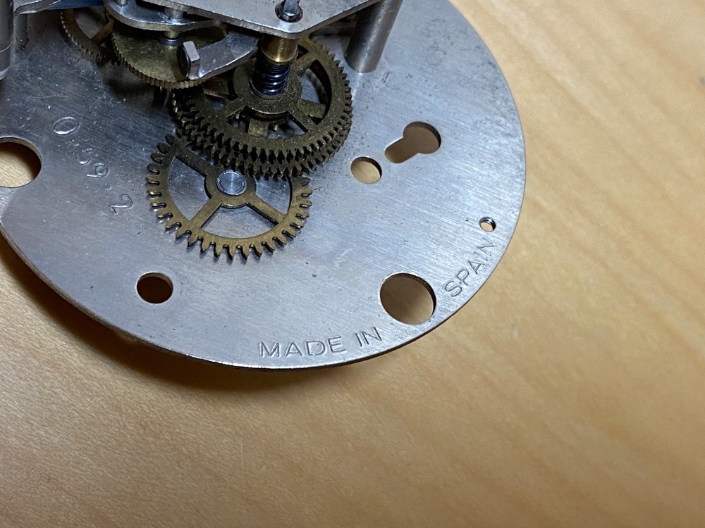 Manual Table Clock Movement - 62 Mm