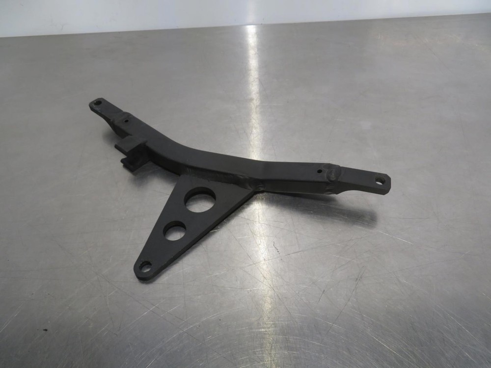 EB937 2008 08 KAWASAKI CONCOURS 4 1400 LEFT SUB FRAME BRACKET