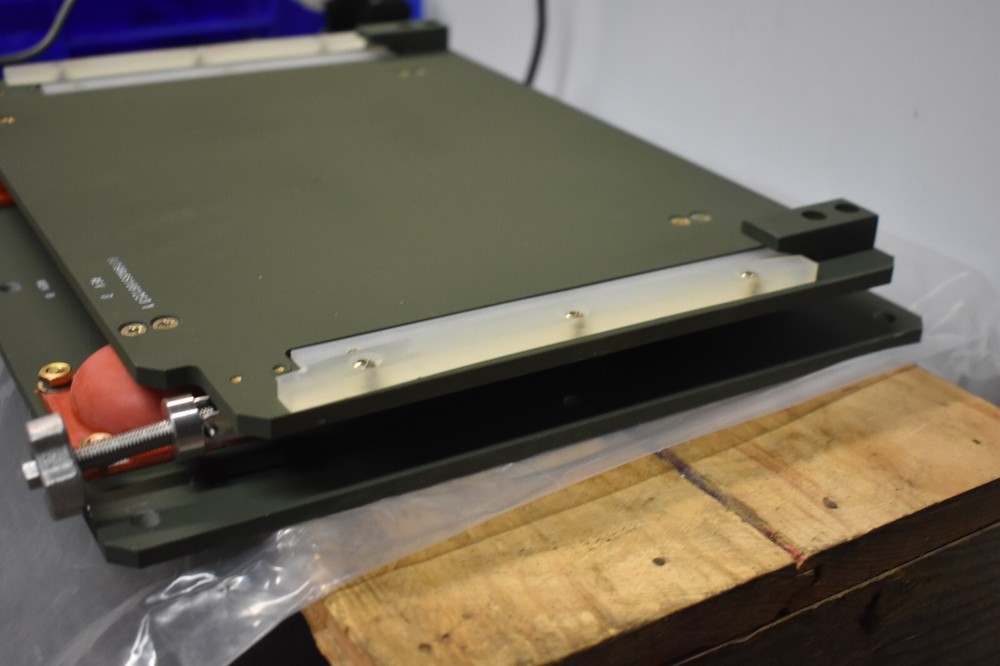 UTILITY RESILIENT MOUNTING PLATE 872826-2 NEW